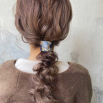 \再販②/ 大人アンティーク　ブドウのようなお花のレースリボンのポニーフック ヘアカフ