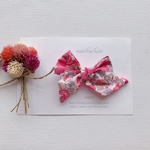 新作☘  ギリシャ限定　リバティリボン pinwheel   bow ヘアリボンクリップピン 輸入リバティ　ベッツィ　Mサイズ