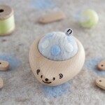 ハリネズミの羊毛ピンクッション【針山】水玉　パステルブルー