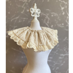 刺繍ギャザーフリルスタイ　ベージュ