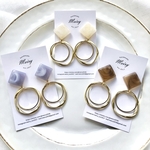 ピアス 大ぶり 3color スクエア マーブル カボション と ダブル ゴールド ピアス / イヤリング / 樹脂ピアス / チタンピアス / シンプル
