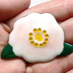 七宝焼・山茶花（花白）