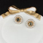 パールとビジューのビーズ刺繍ピアス イヤリング