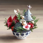 クリスマス・アレンジ（もみの木プレート・青花柄陶器）