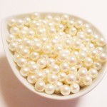 ８ｍｍ　パール　貫通２０個