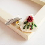 ラズベリーピアス♦イヤリング