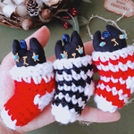 クリスマスオーナメント　靴下に入っちゃった『猫のぐりぐり』キーホルダー　バッグチャーム　オーナメント