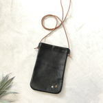 本革スマホバッグ✰レザーショルダーバッグ✰ブラックレザーのスマホポシェット