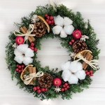 クリスマスリースM　ヒムロスギ　りんご　綿の実　クリスマスプレゼント　　プリザーブドフラワー　ウェディング　結婚祝い　両親贈呈　プレゼント　木の実　バクリ