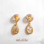 シェルのお花クラシック調ピアス/イヤリング