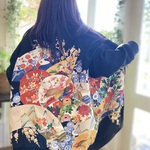 色鮮やかさが目を引くスカジャン　着物リメイク