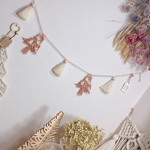 マクラメ編みガーランド（クリスマスツリー）ピンク