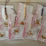 袋入り金魚の根付 