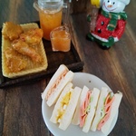 チキンとサンドイッチ（ミニチュアフード）