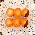 (再)こんがり焼けたよクッキーのバレッタ（チョコレート掛け）