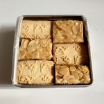 牛のクッキー缶　