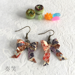 レトロ柄の和紙のりぼんピアス