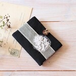 アンティーク刺繍レース*ブラックリネン*カードケース*リバティ*２０ポケット