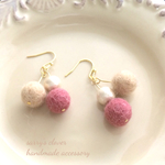 【再再販♪】コットンパールと羊毛フェルトのピアス／イヤリング   ＃typeE