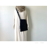 ナイロン2wayショルダーバッグ　ブラック　レザータグ付き