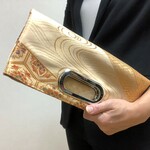帯ﾘﾒｲｸ★ベージュ色が上品な2wayクラッチバッグ／スクエアバッグ／パーティーバッグ／バッグインバッグ／100