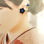 天供島の尊い青ちりめんイヤーカフ イヤリング ピアス A級ガラスビジュー 蝶 和 結婚式 オランピアソワレ 