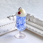 雪の結晶クリームソーダネックレス(ブルー)