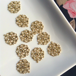 遂に再入荷☆再再販*高品質 透かしパーツチャーム 20mm♡ハートフラワー10個