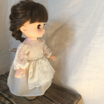 小さなエプロン付きワンピース
