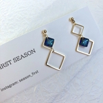BLUE SWAROVSKI スクエア　ピアス・イヤリング   ブルー