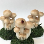 粘土のきのこ しめじ