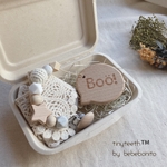 GIFT SET 〜name toy holder × lace bib〜