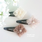 【 ふんわりモヘア ♡ 毛糸の お花の ヘアピン (スクエアー）】秋・冬・花編み・パッチン留め・ブラウン系