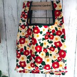 椿と猫【コンビニ弁当サイズ】レジ袋型エコバッグ