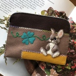 🐰felt  de patchworkうさぎとクローバーのポーチ🍀