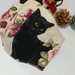 ■黒猫マスクシリーズ◼️ 黒猫と薔薇 立体マスク 黒猫C