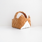 ニャントリーバスケット-R（八割れ ヤマブキ／白）