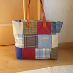 ファスナーバッグ☆ふわふわパッチワーク