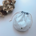 チェックが透けてる まんまる巾着