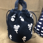ミナペルホネン　bonheur  丸底巾着バッグ