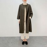 en-enウール混紡・ドルマン袖コート・深く濃いモスグリーン