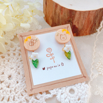 はちみつがとろーり　🍯🌿 イヤリング