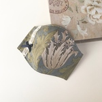 💓 moda fabrics ウイリアムモリス  ブルーグレーボタニカル柄と国産ダブルガーゼで作った立体マスク  キナリコットンレース&ネイビーリボン    ポケットタイプ