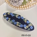 青薔薇とミモザの花刺繍 バレッタ