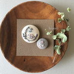 刺繍ブローチ　2個セット