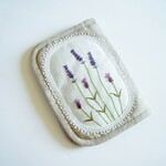 ラベンダー　手刺繍　お薬手帳ケース　母子手帳ケース