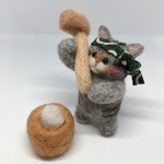 餅つき🍊猫🐱羊毛フェルト(サバトラ猫)