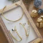 クリスマスコフレ　両耳アシンメトリーピアス「pearl」+真鍮バングル「slender」