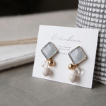 ダスティブルーの上品ピアス＊イヤリング♡水晶×リバーストーン♡涼しげ