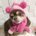 ピンクのぽんぽん帽子とマフラーのセット